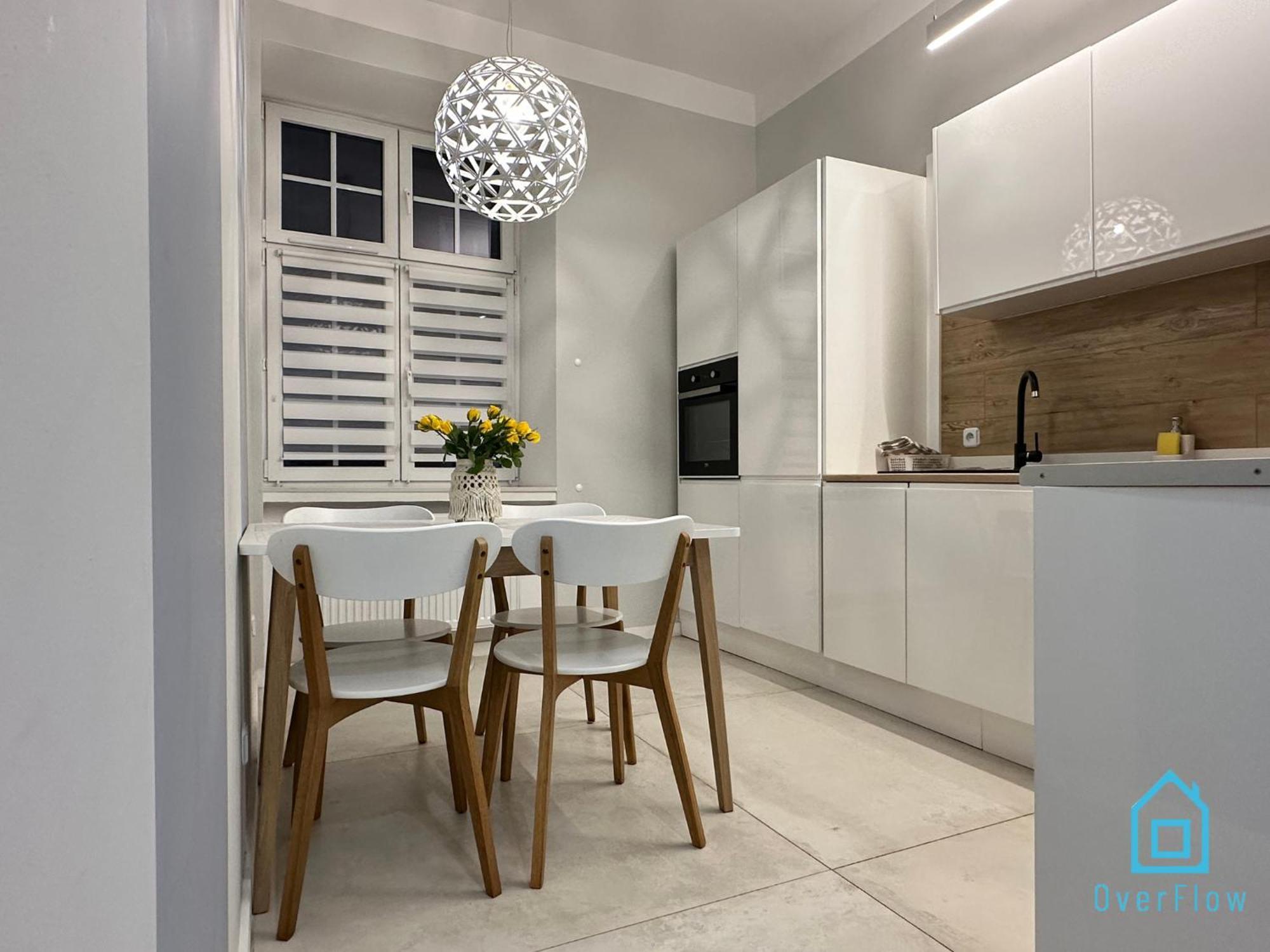 Anchor Your Docking Point In The Heart Of Apartment *